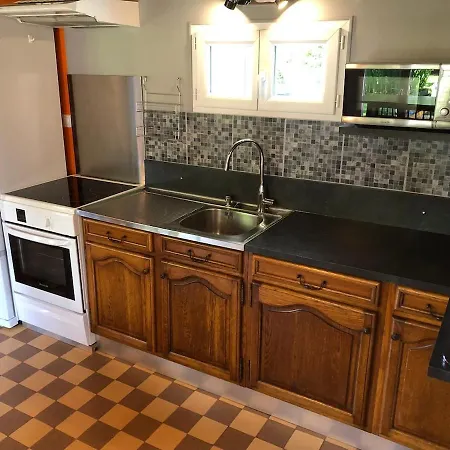 De بيت للعطل